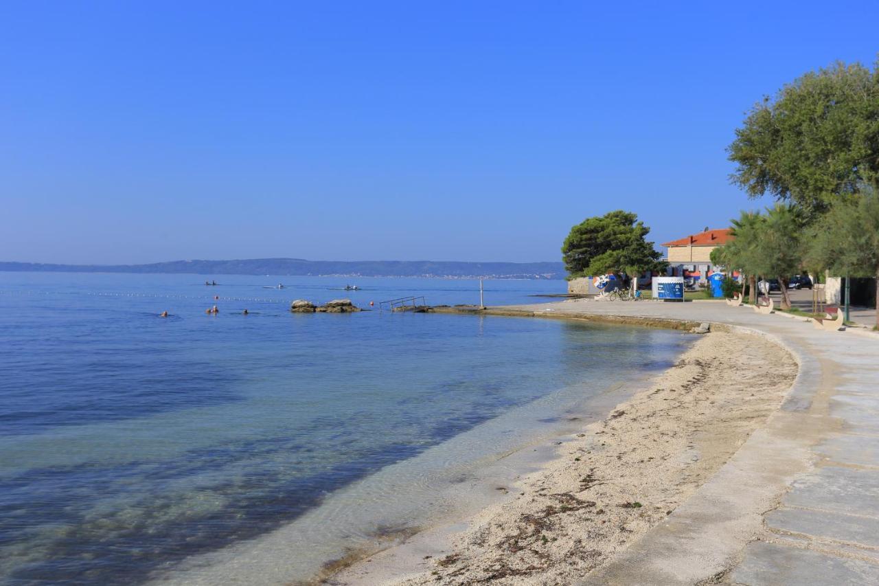 Apartments With A Parking Space Kastel Gomilica, Kastela - 19248 エクステリア 写真
